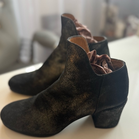 Audley London 🔥 - Picture 1 of 9